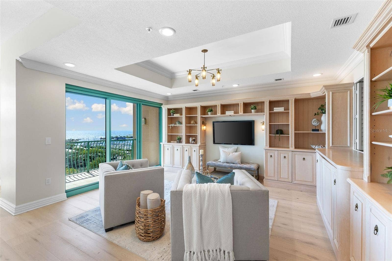288 BEACH DRIVE NE, #9B, St Petersburg, FL 33701 288 BEACH DRIVE NE, #9B, St Petersburg, FL 33701
