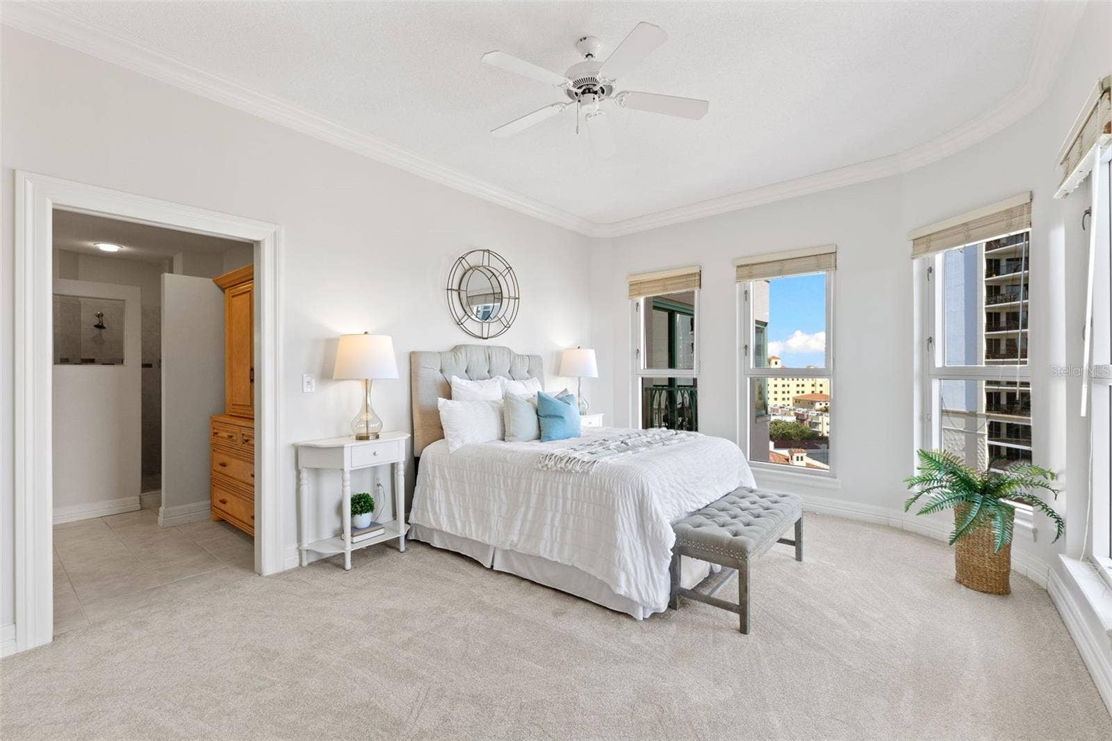 288 BEACH DRIVE NE, #9B, St Petersburg, FL 33701 288 BEACH DRIVE NE, #9B, St Petersburg, FL 33701