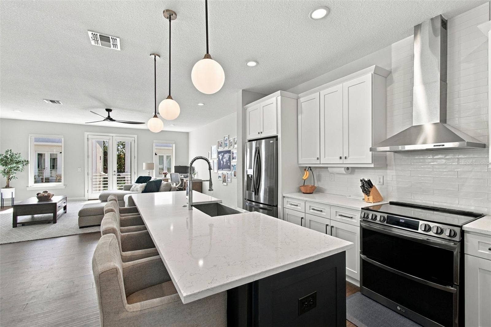 4719 LEGACY PARK DRIVE, Tampa, FL 33611 4719 LEGACY PARK DRIVE, Tampa, FL 33611