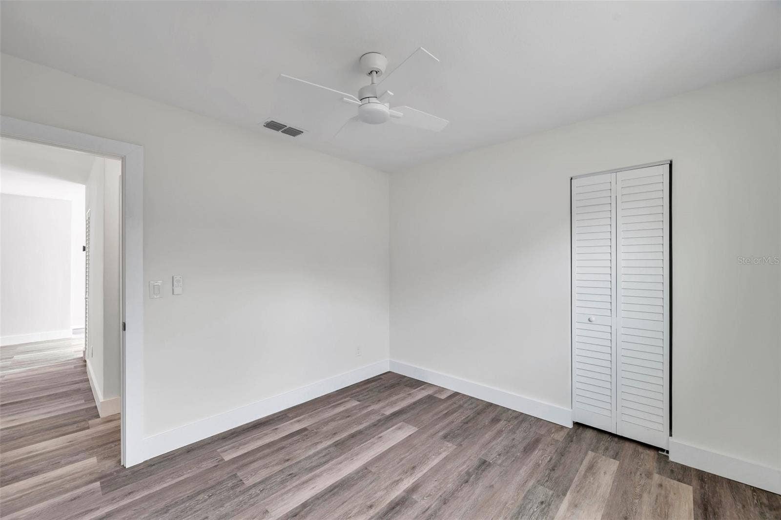 2238 13TH AVENUE SW, Largo, FL 33770 2238 13TH AVENUE SW, Largo, FL 33770