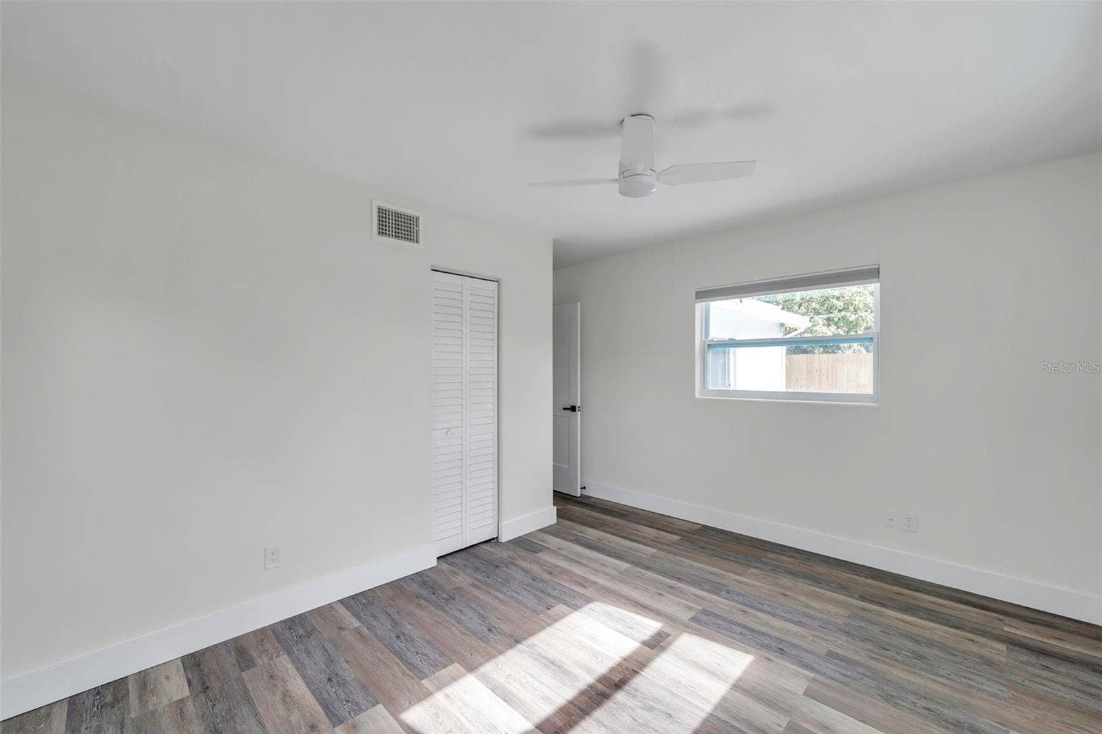 2238 13TH AVENUE SW, Largo, FL 33770 2238 13TH AVENUE SW, Largo, FL 33770