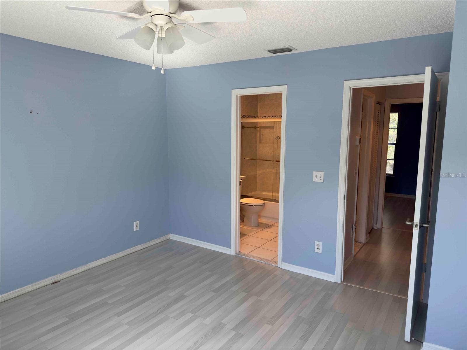5143 NORTHDALE BOULEVARD, Tampa, FL 33624 5143 NORTHDALE BOULEVARD, Tampa, FL 33624