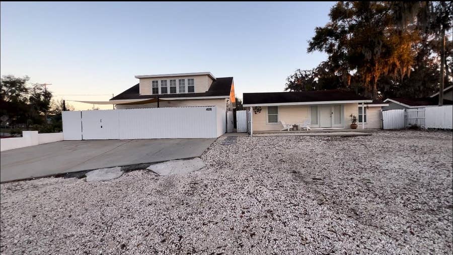 Property photo for 406 SEMINOLE LAKE BOULEVARD, Plant City, FL