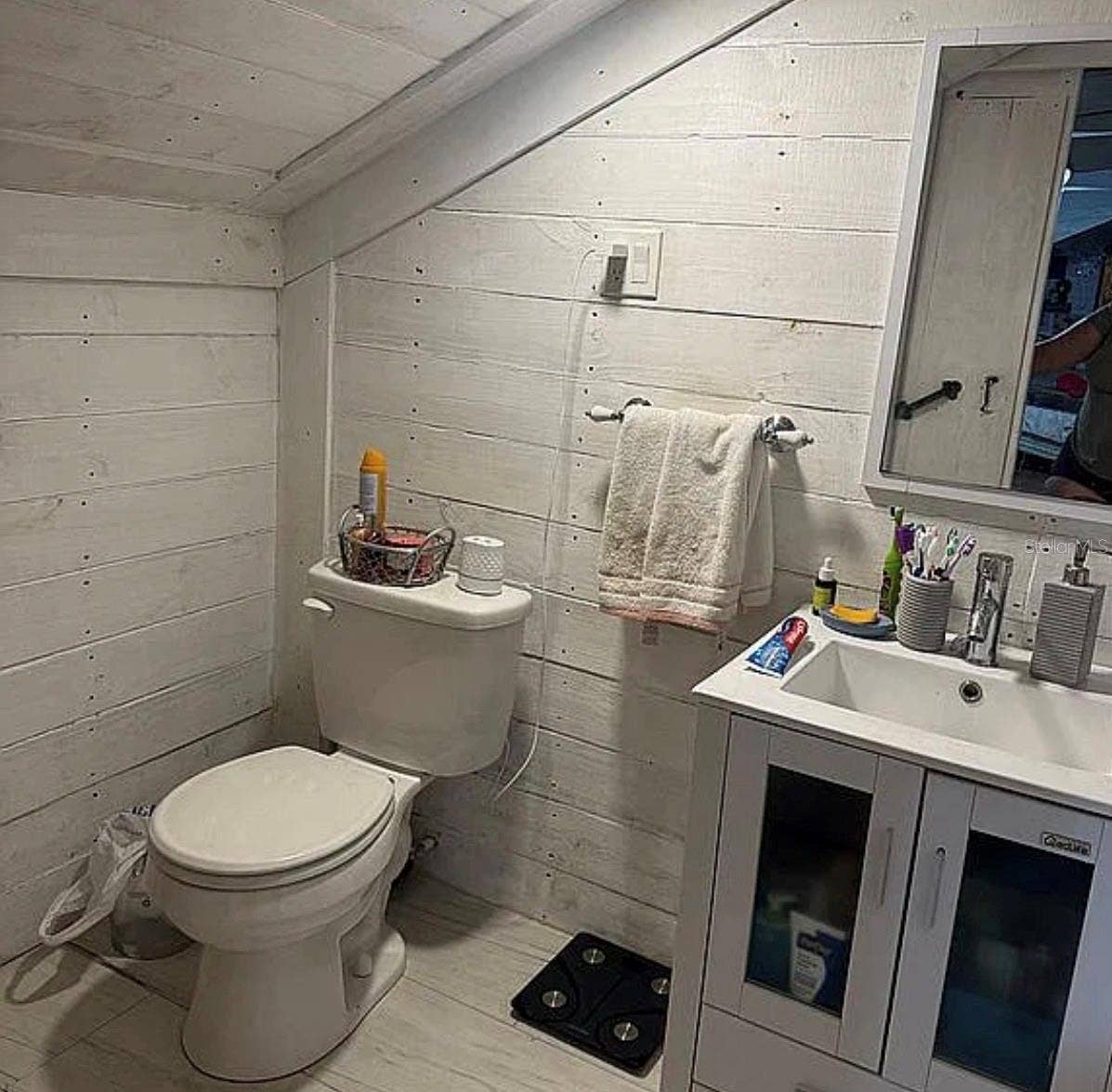 Studio/mother in law suite