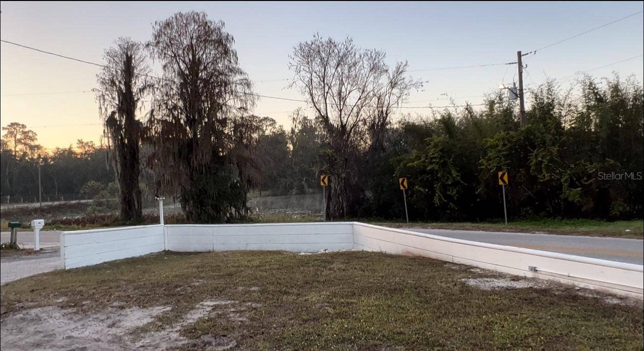 406 SEMINOLE LAKE BOULEVARD, Plant City, FL 33563