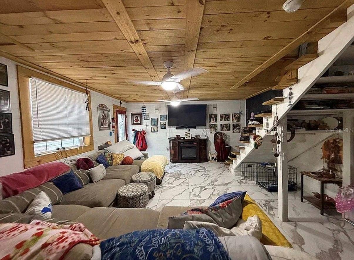 Studio/mother in law suite