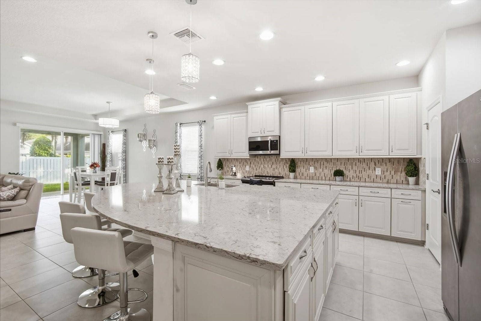 Kitchen/Dining