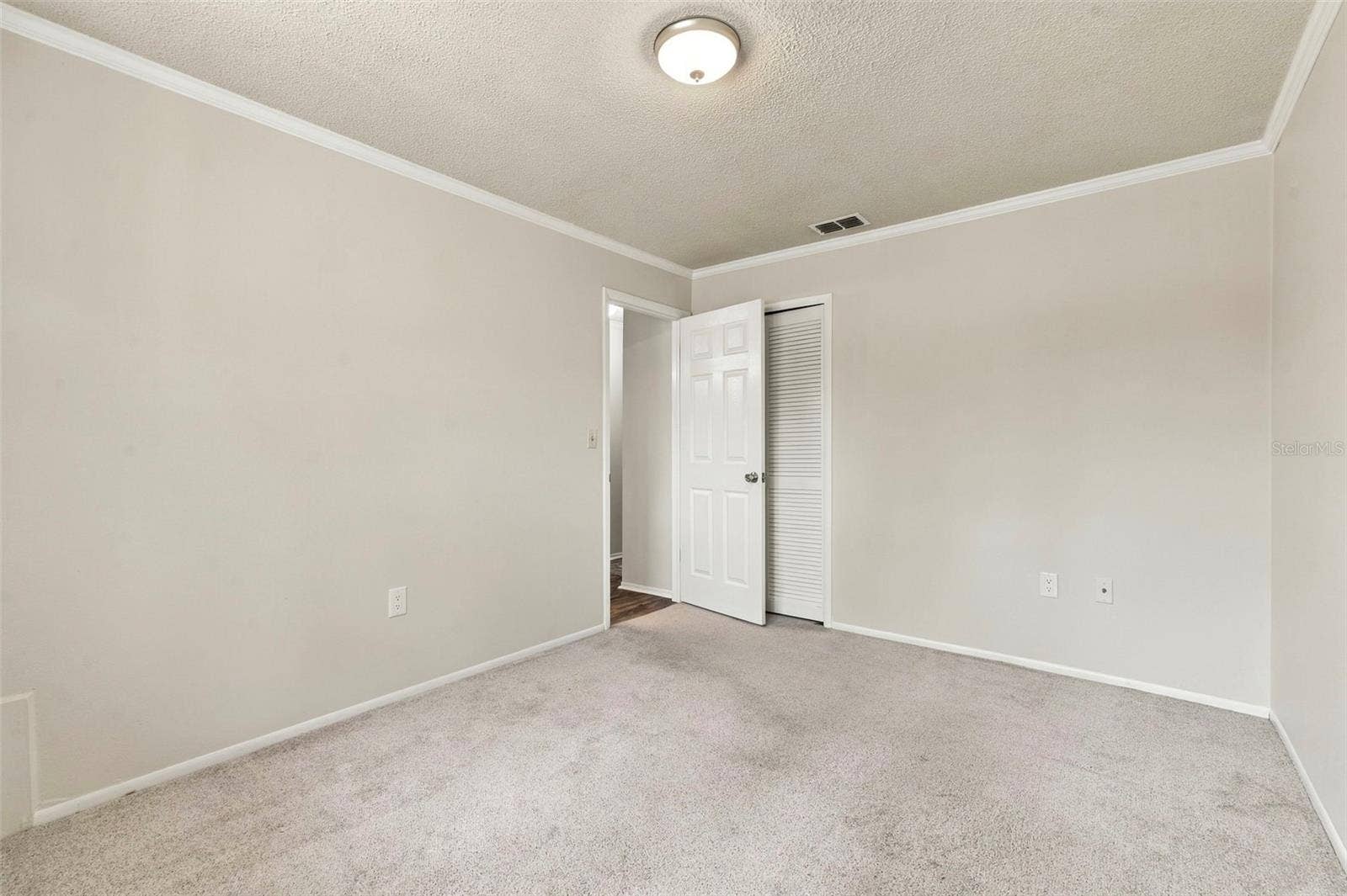 1279 S DISSTON AVENUE, Tarpon Springs, FL 34689 primary bath