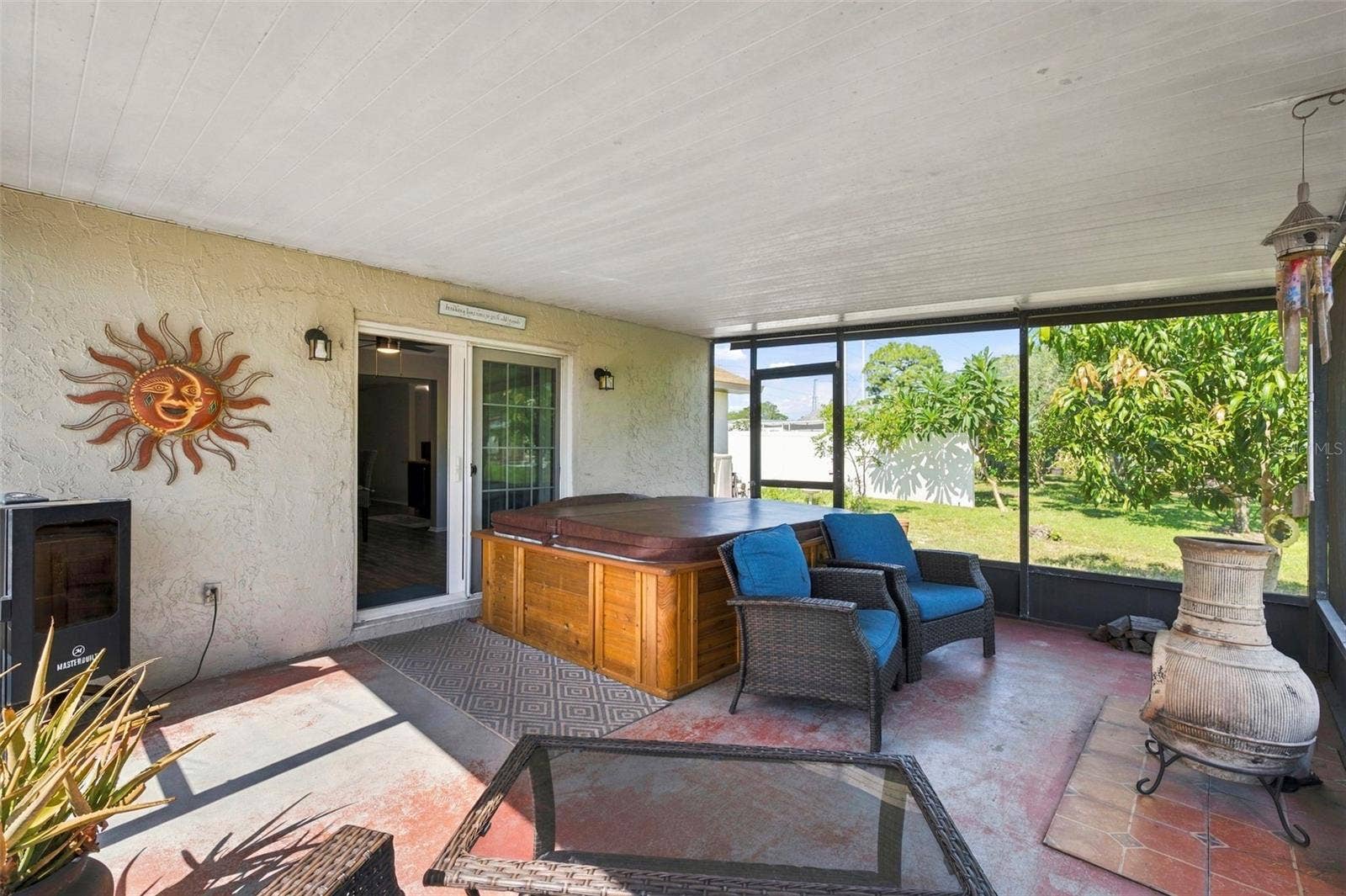 1279 S DISSTON AVENUE, Tarpon Springs, FL 34689 1279 S DISSTON AVENUE, Tarpon Springs, FL 34689