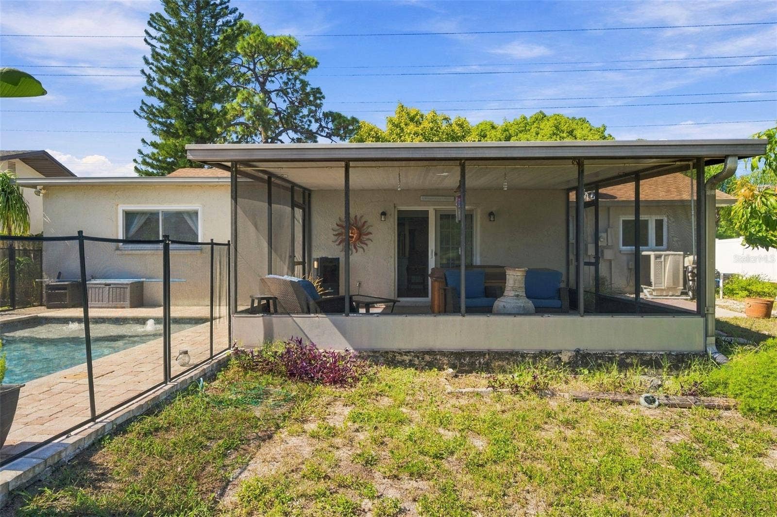 1279 S DISSTON AVENUE, Tarpon Springs, FL 34689 1279 S DISSTON AVENUE, Tarpon Springs, FL 34689