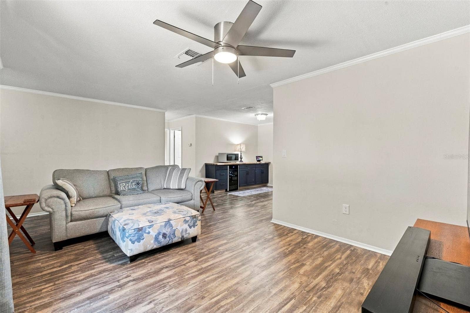1279 S DISSTON AVENUE, Tarpon Springs, FL 34689 1279 S DISSTON AVENUE, Tarpon Springs, FL 34689