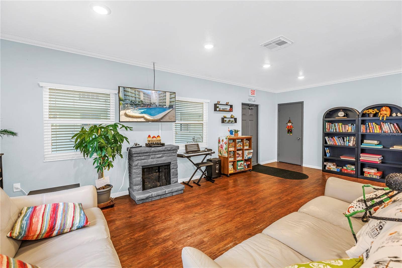 801 83RD AVENUE N, #214, St Petersburg, FL 33702 801 83RD AVENUE N, #214, St Petersburg, FL 33702