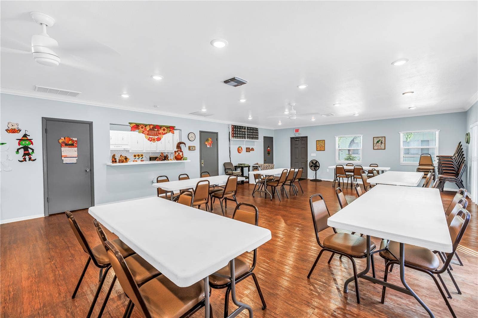 801 83RD AVENUE N, #214, St Petersburg, FL 33702 801 83RD AVENUE N, #214, St Petersburg, FL 33702