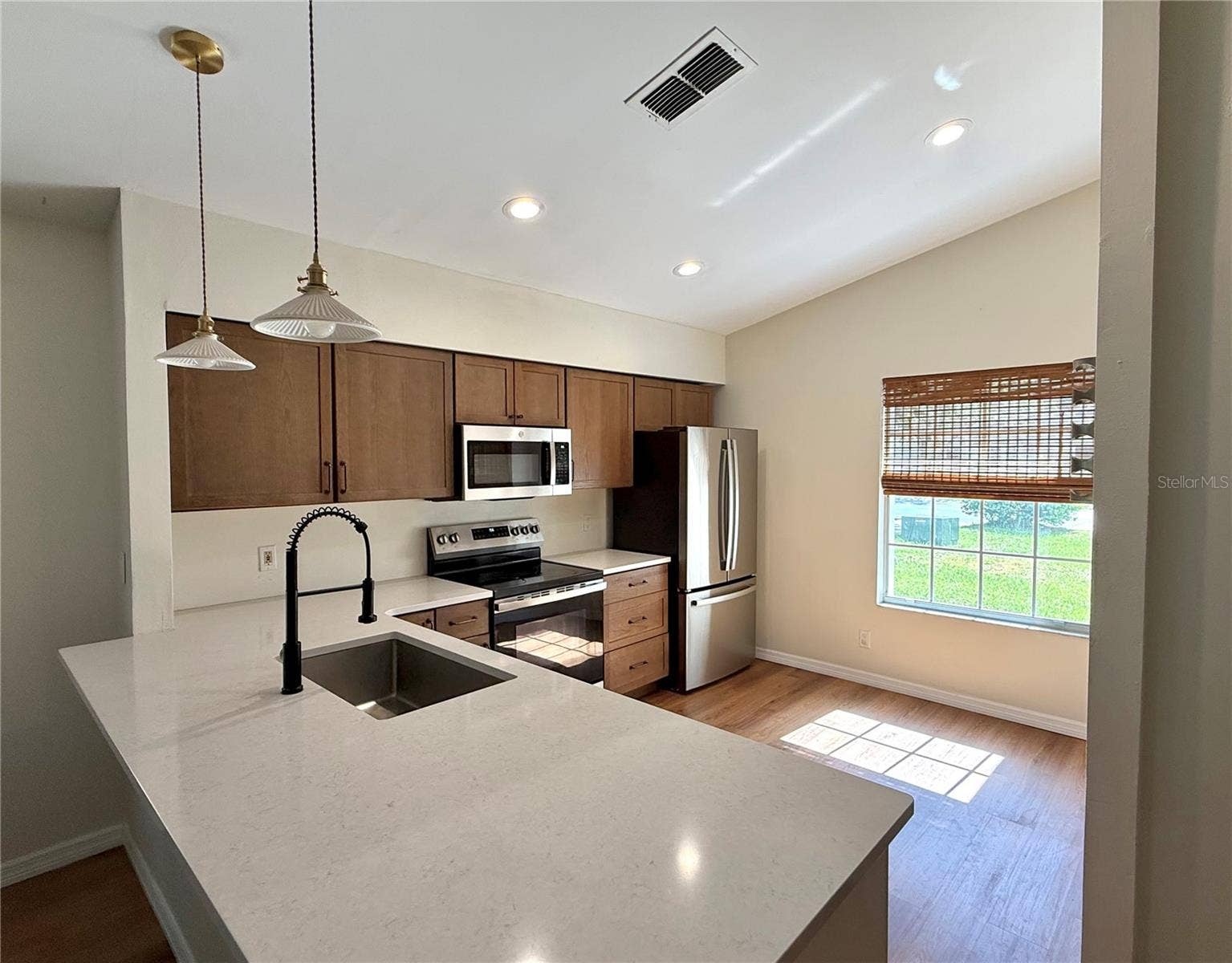 138 MEADOW BOULEVARD, Sanford, FL 32771