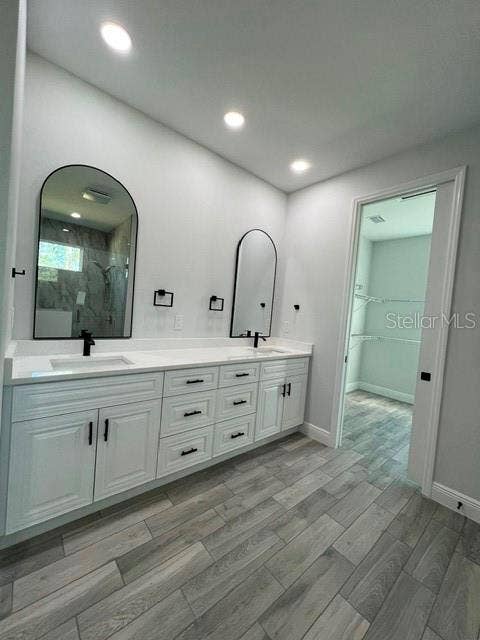 18218 PALMDALE ROAD, Weeki Wachee, FL 34614 Master Bathroom Vanity