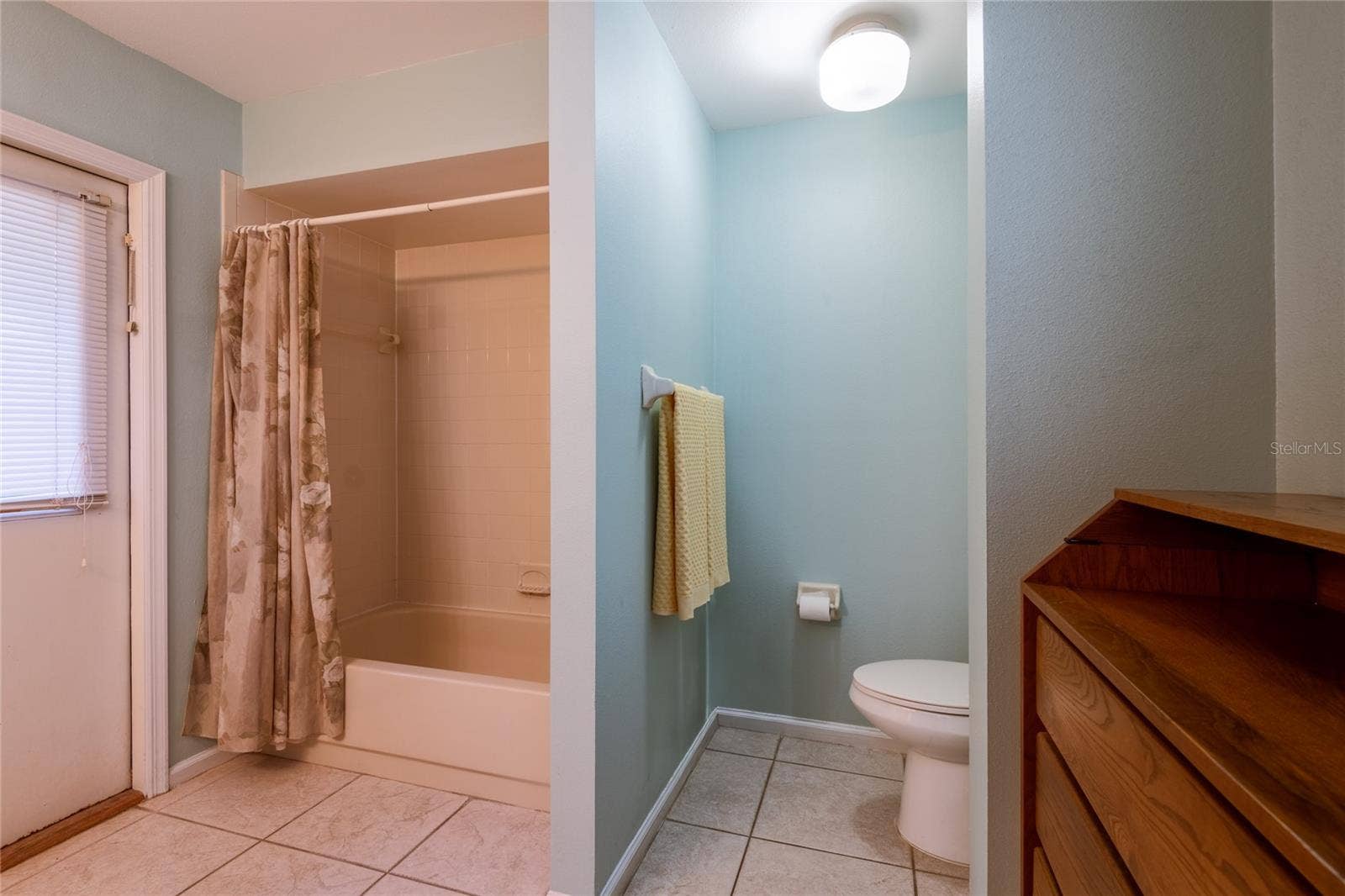 2305 FORREST CREST CIRCLE, Lutz, FL 33549