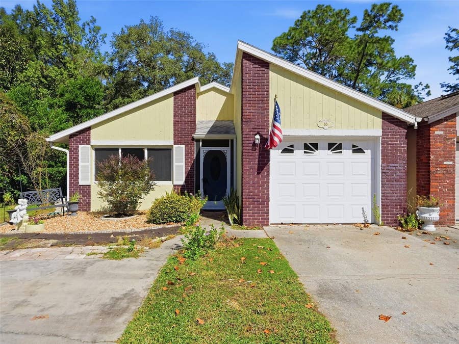 Property photo for 10 CHINABERRY CIRCLE, Homosassa, FL