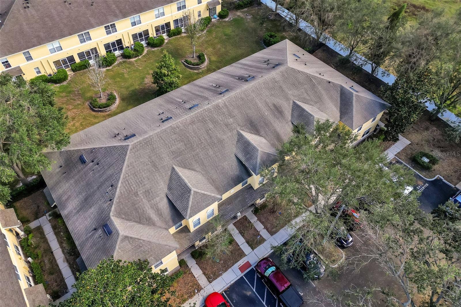 209 DRAW BRIDGE LN, Valrico, FL 33594 OVERHEAD DRONE