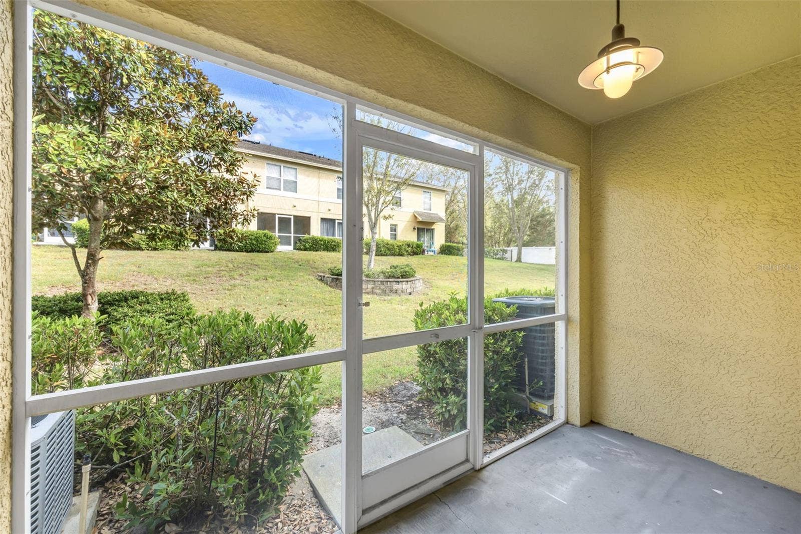 209 DRAW BRIDGE LN, Valrico, FL 33594 LANI/BACK YARD