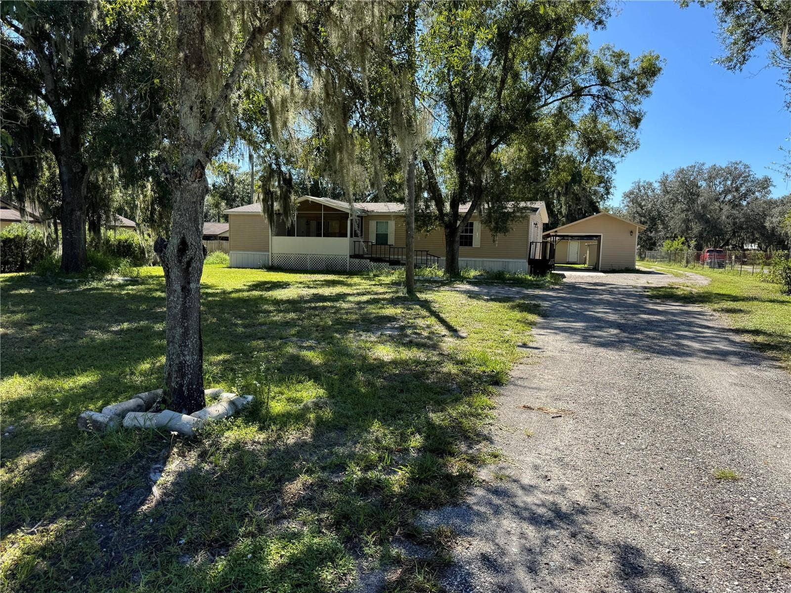 12009 GLENHILL DRIVE, Riverview, FL 33569 12009 GLENHILL DRIVE, Riverview, FL 33569