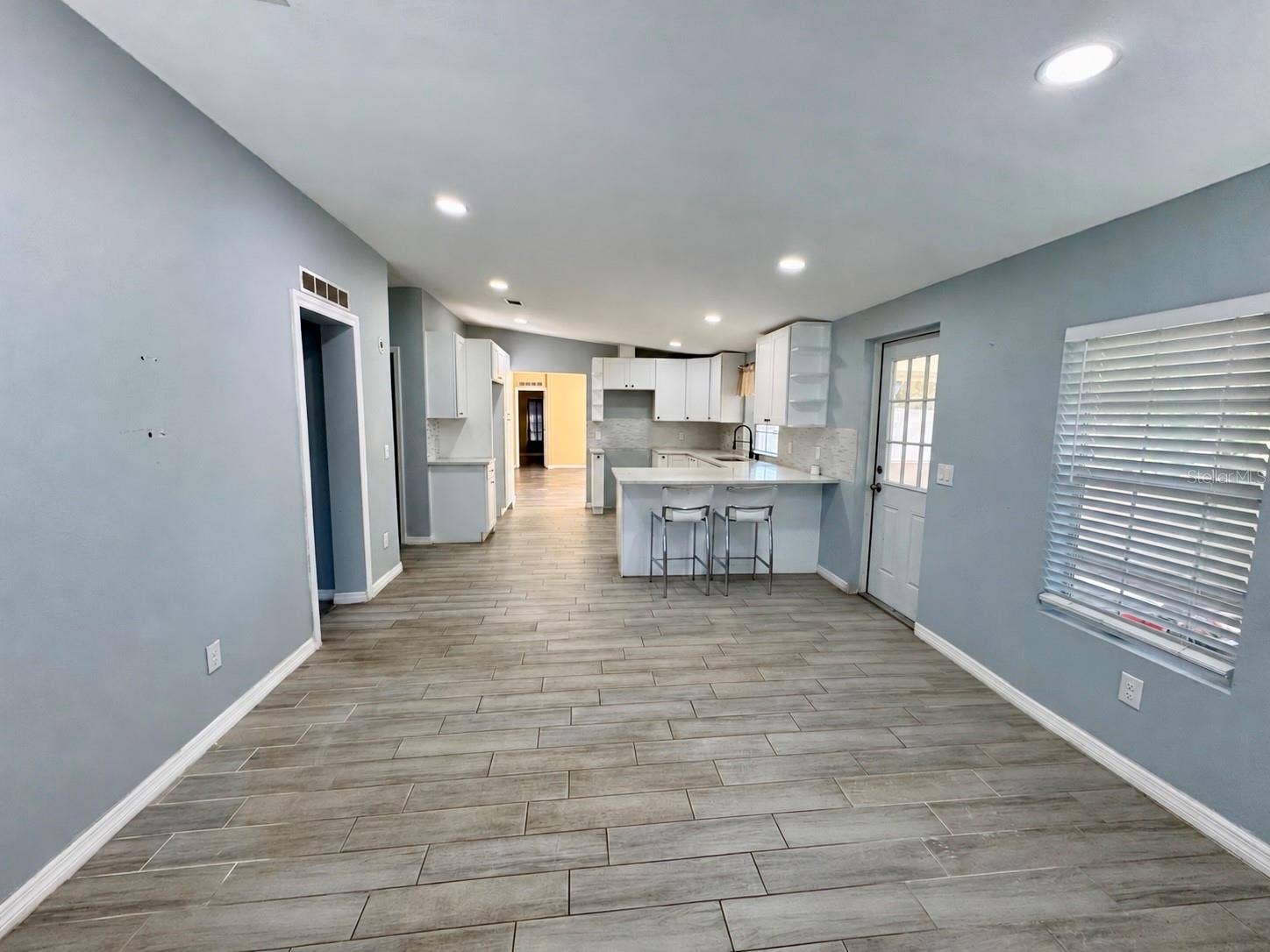 12009 GLENHILL DRIVE, Riverview, FL 33569 12009 GLENHILL DRIVE, Riverview, FL 33569