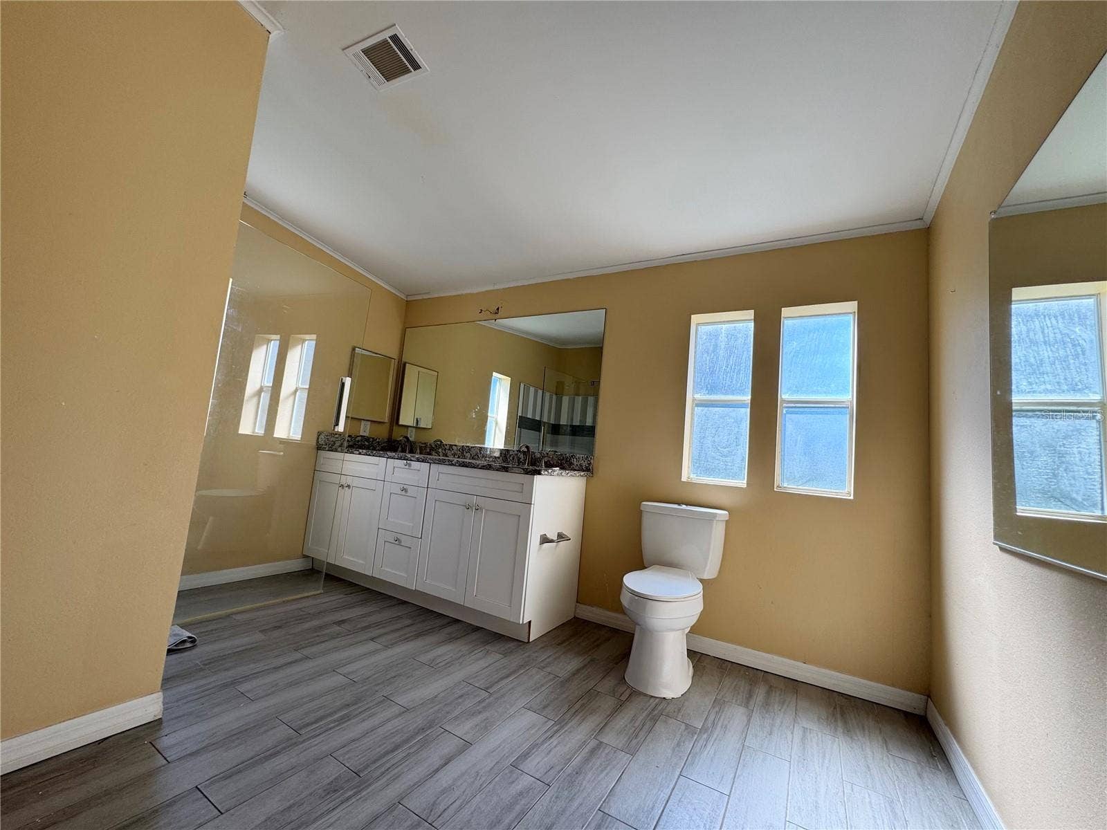 12009 GLENHILL DRIVE, Riverview, FL 33569 12009 GLENHILL DRIVE, Riverview, FL 33569