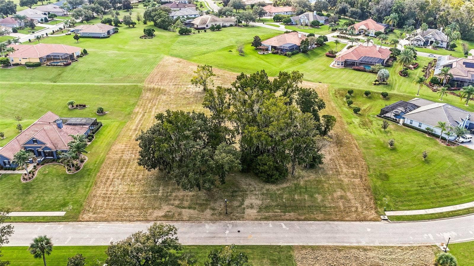 13628 CARNOUSTIE CIR, Dade City, FL 33525