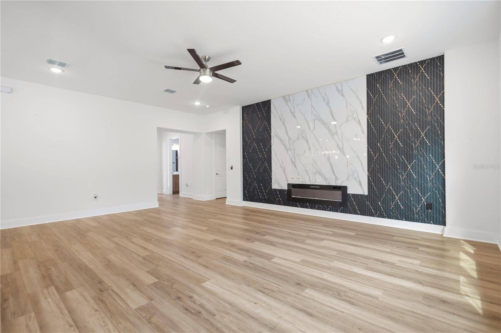 6622 SUMMIT VIEW DRIVE, Brooksville, FL 34601 Living room