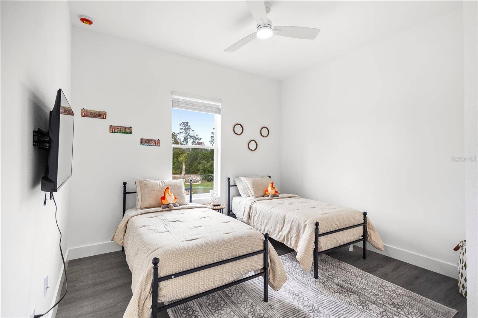 9211 NORTHCLIFFE BOULEVARD, Spring Hill, FL 34606 9211 NORTHCLIFFE BOULEVARD, Spring Hill, FL 34606