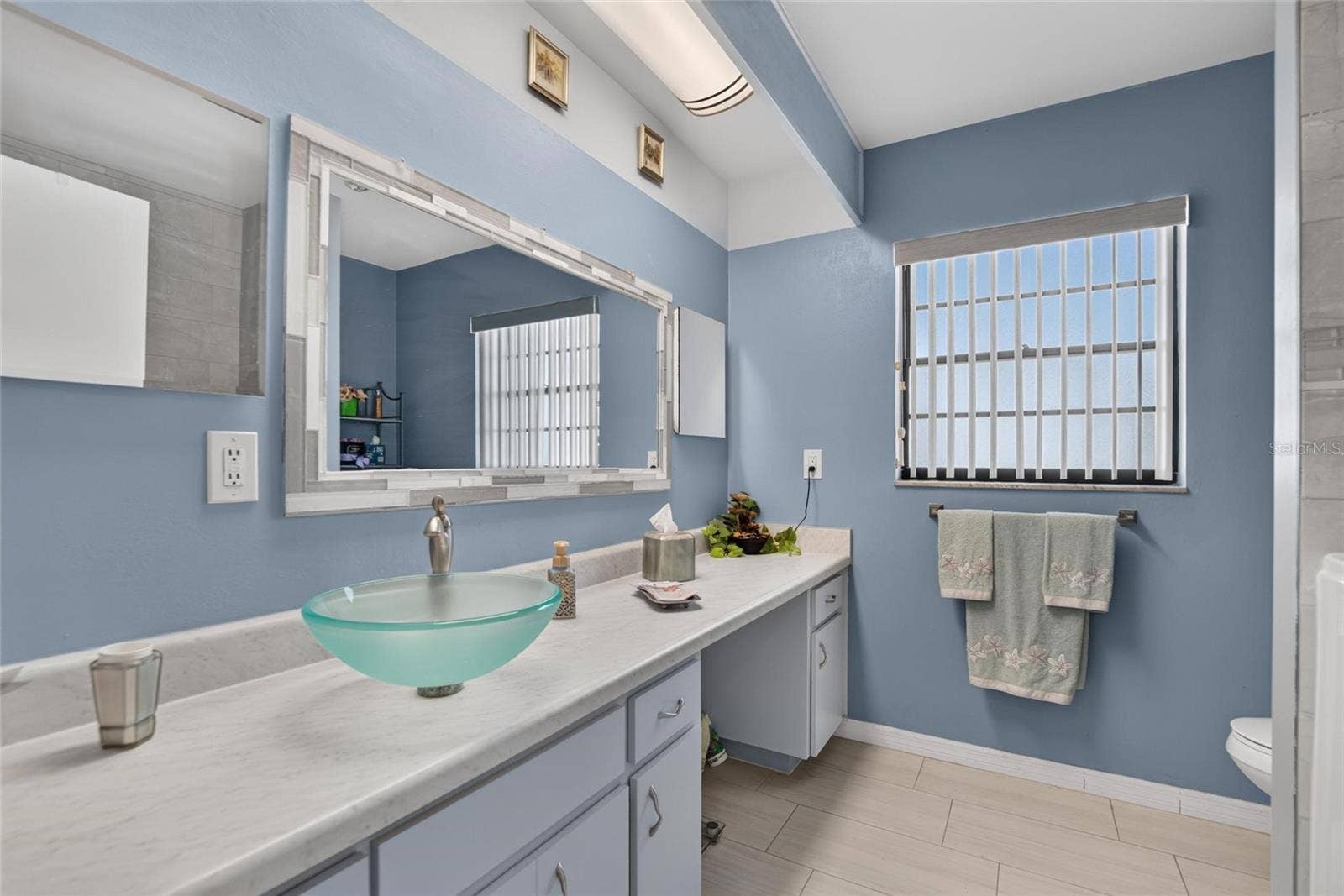 2023 EL RANCHO DRIVE, Sun City Center, FL 33573