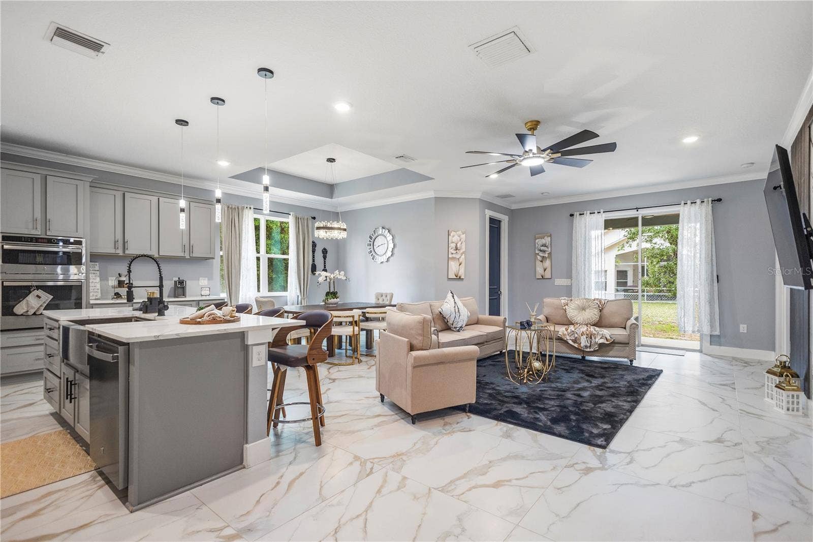 14227 SPRING HILL DRIVE, Spring Hill, FL 34609 Living room