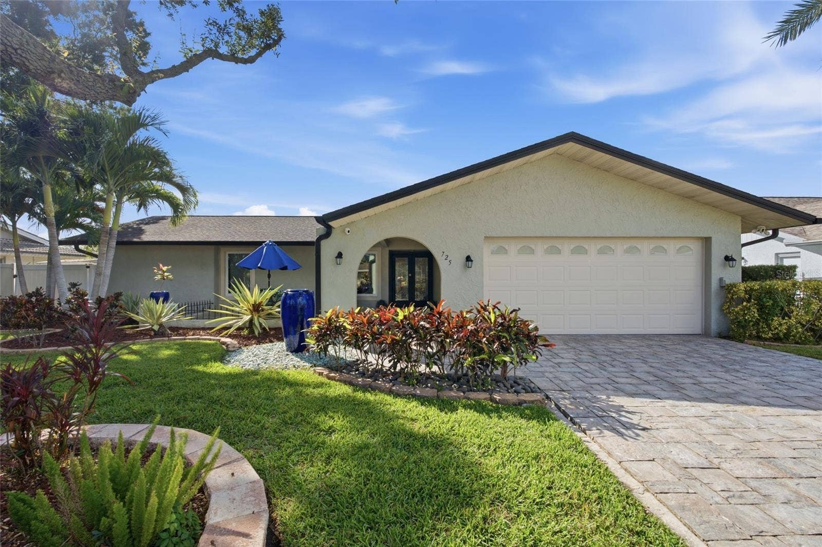 725 DEL ORO DRIVE, Safety Harbor, FL 34695 725 DEL ORO DRIVE, Safety Harbor, FL 34695