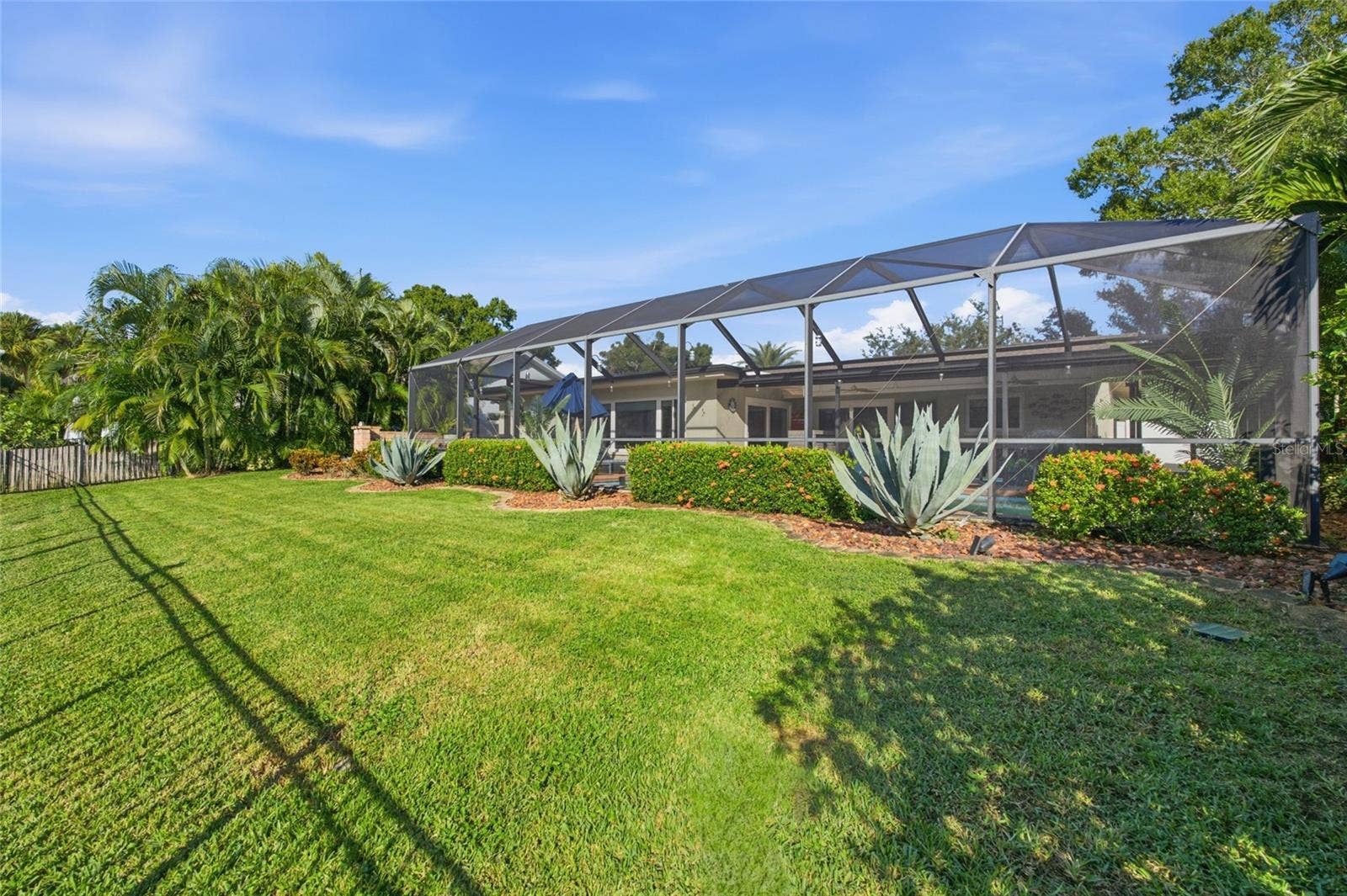 725 DEL ORO DRIVE, Safety Harbor, FL 34695 725 DEL ORO DRIVE, Safety Harbor, FL 34695