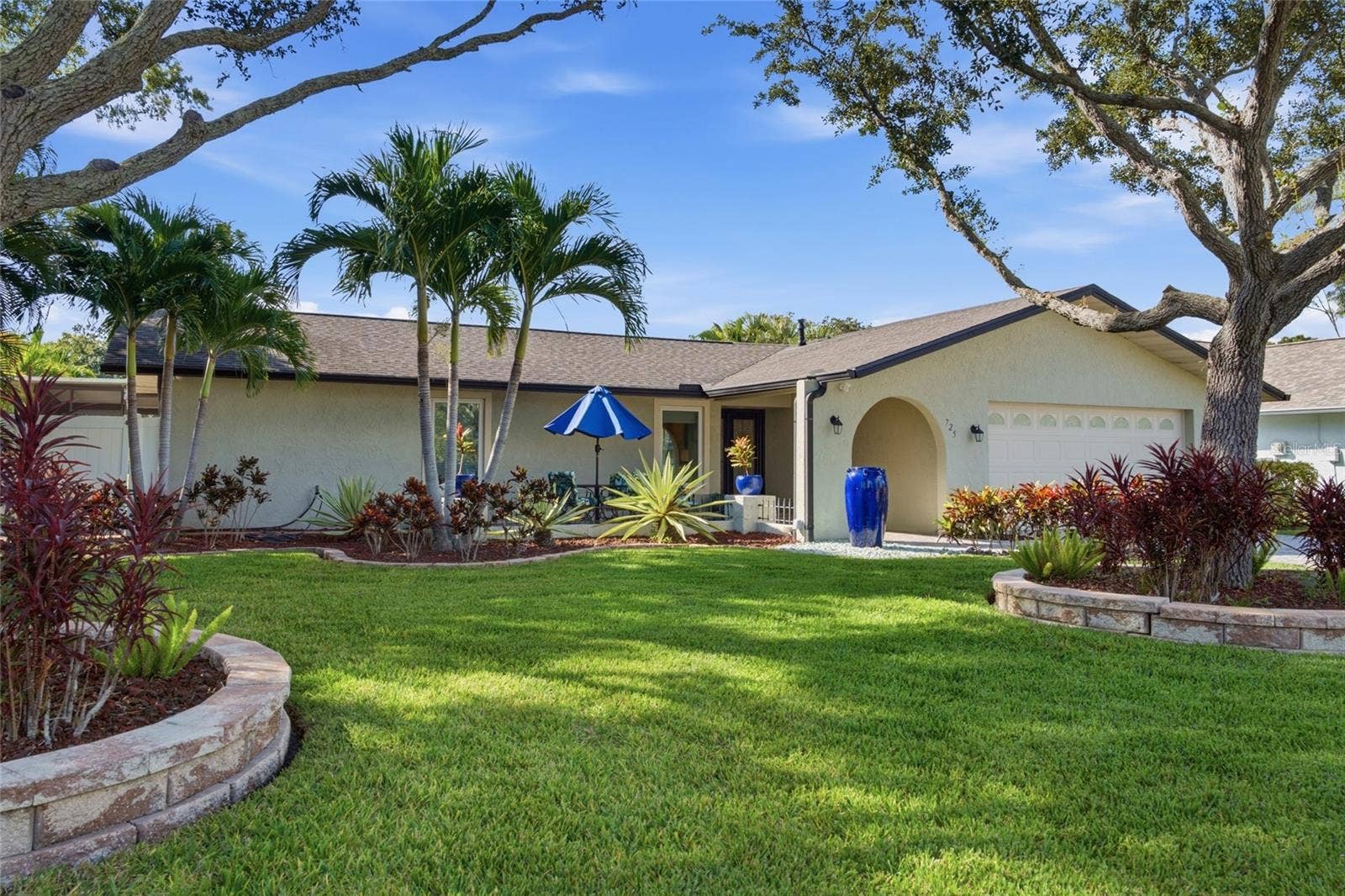 725 DEL ORO DRIVE, Safety Harbor, FL 34695 725 DEL ORO DRIVE, Safety Harbor, FL 34695