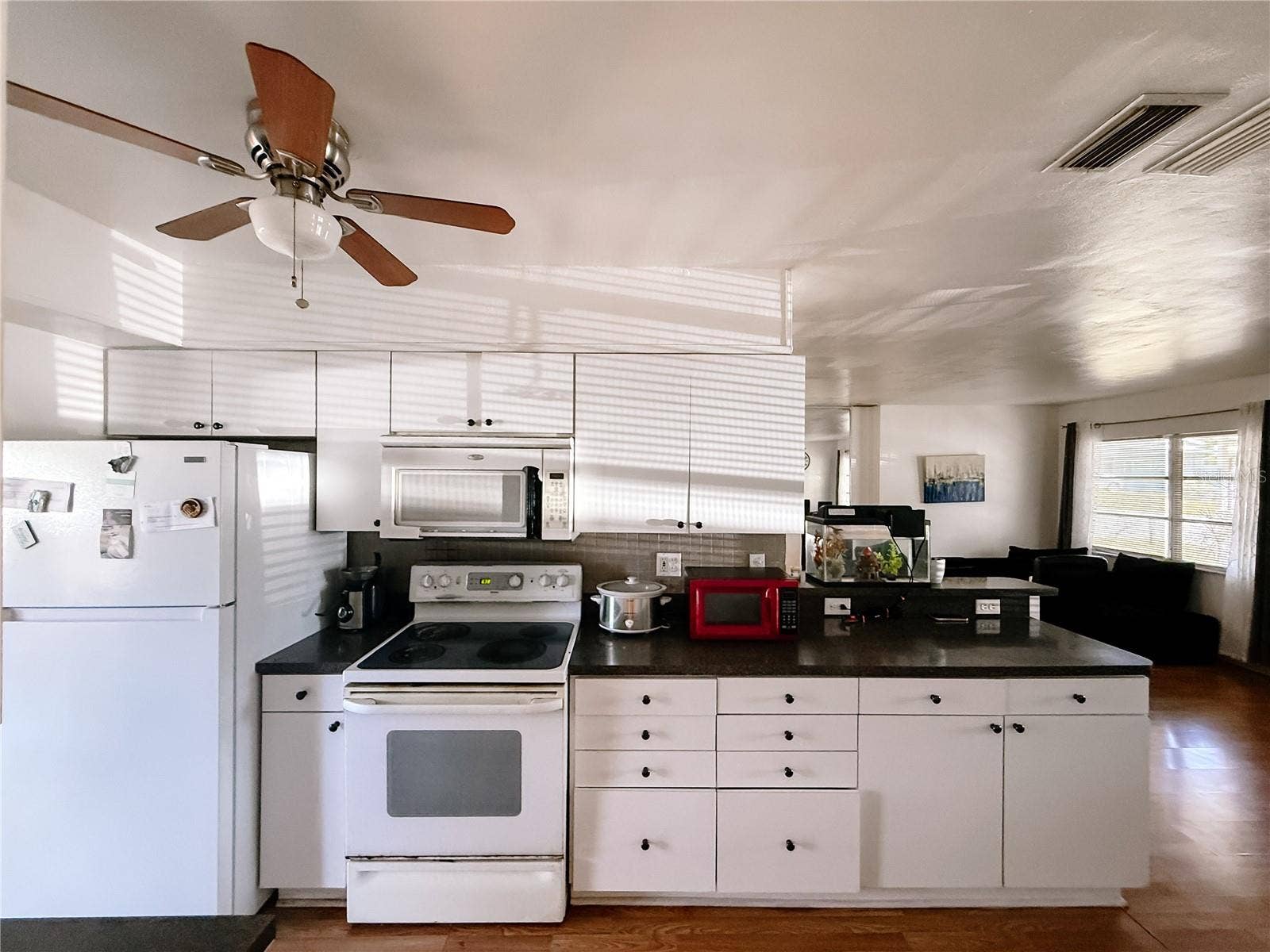 5401 48TH TERRACE N, St Petersburg, FL 33709 5401 48TH TERRACE N, St Petersburg, FL 33709