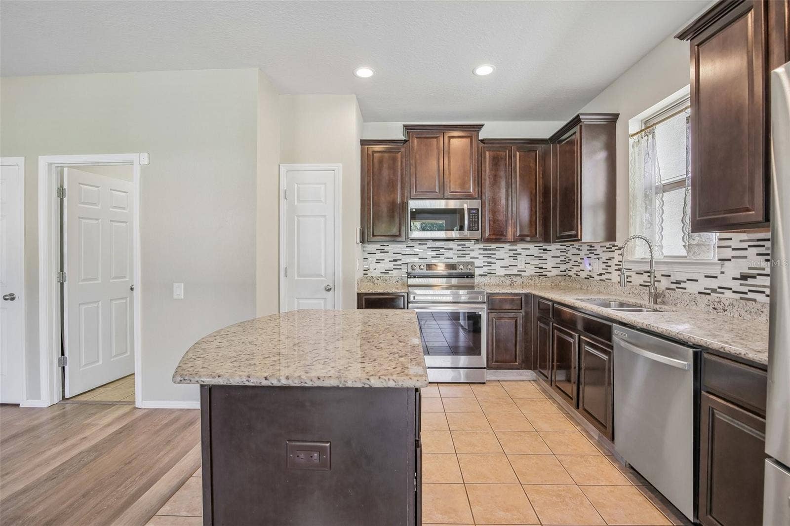 1847 TRILLIUM BOULEVARD, Brooksville, FL 34604 1847 TRILLIUM BOULEVARD, Brooksville, FL 34604