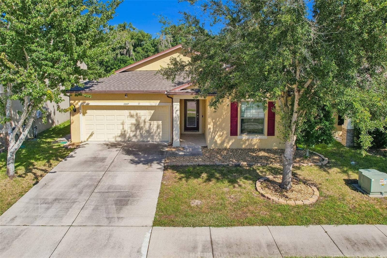 1847 TRILLIUM BOULEVARD, Brooksville, FL 34604 1847 TRILLIUM BOULEVARD, Brooksville, FL 34604