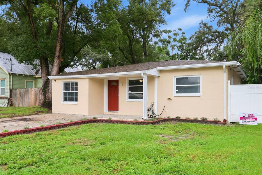 Property photo for 8407 N NEWPORT AVENUE, Tampa, FL