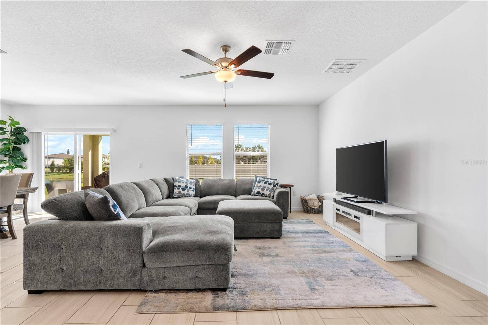 5009 FIDDLE FIG AVENUE, Wimauma, FL 33598 5009 FIDDLE FIG AVENUE, Wimauma, FL 33598