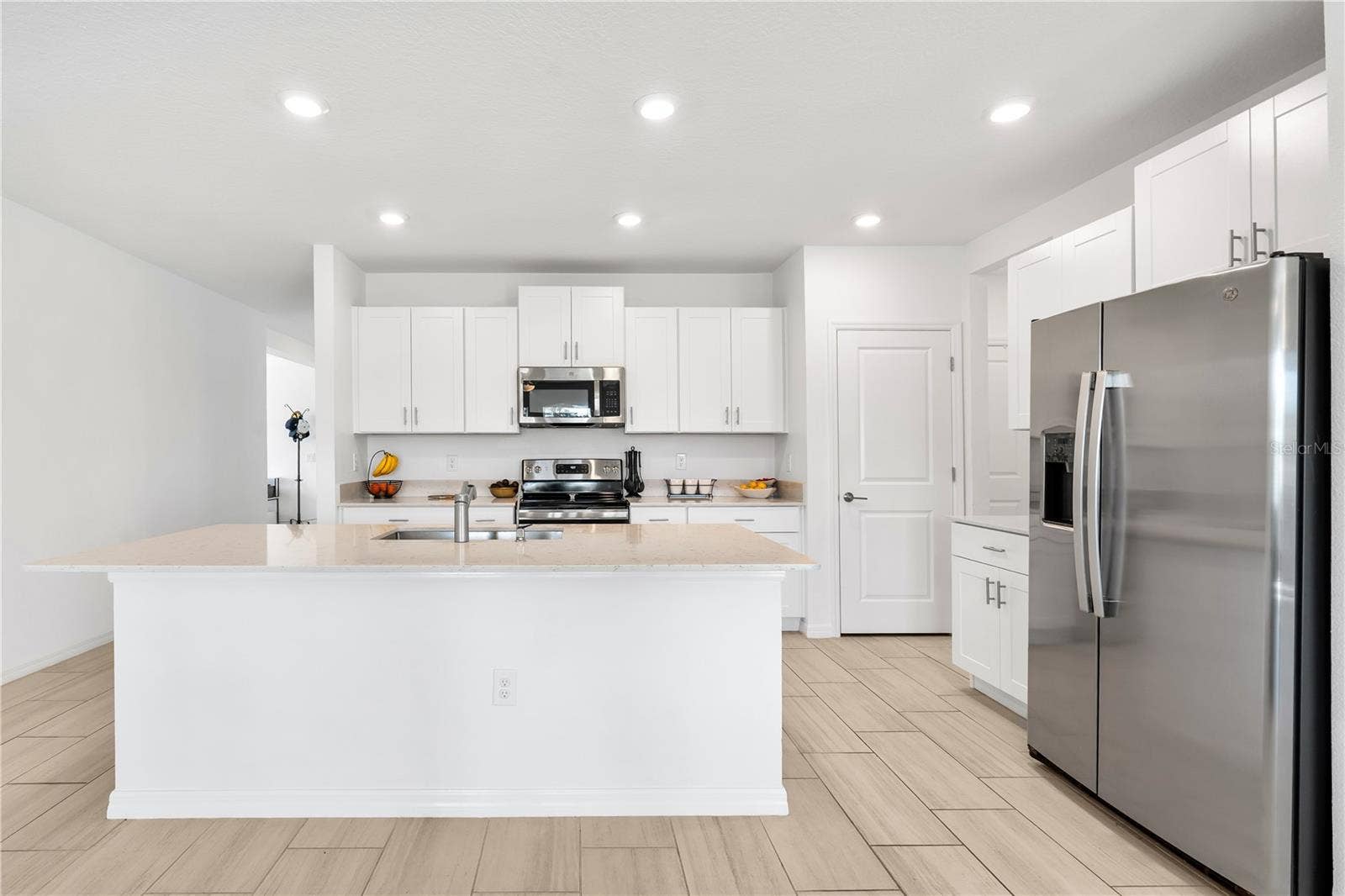 5009 FIDDLE FIG AVENUE, Wimauma, FL 33598 5009 FIDDLE FIG AVENUE, Wimauma, FL 33598