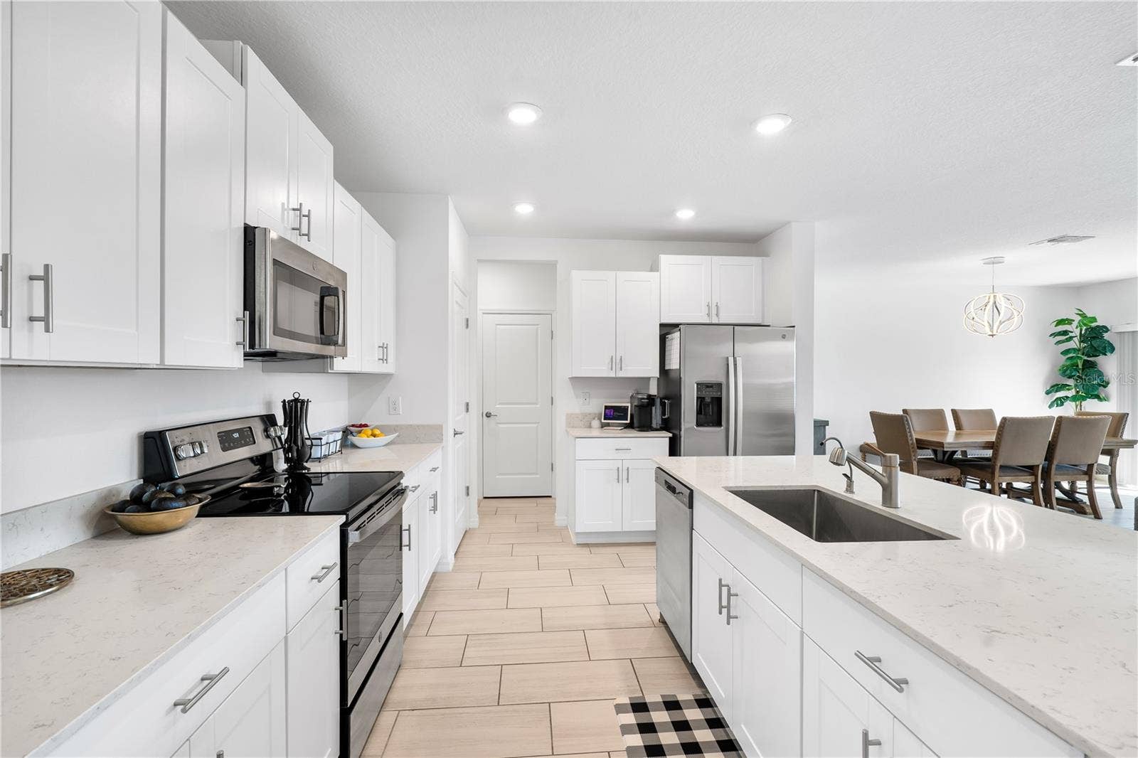 5009 FIDDLE FIG AVENUE, Wimauma, FL 33598 5009 FIDDLE FIG AVENUE, Wimauma, FL 33598