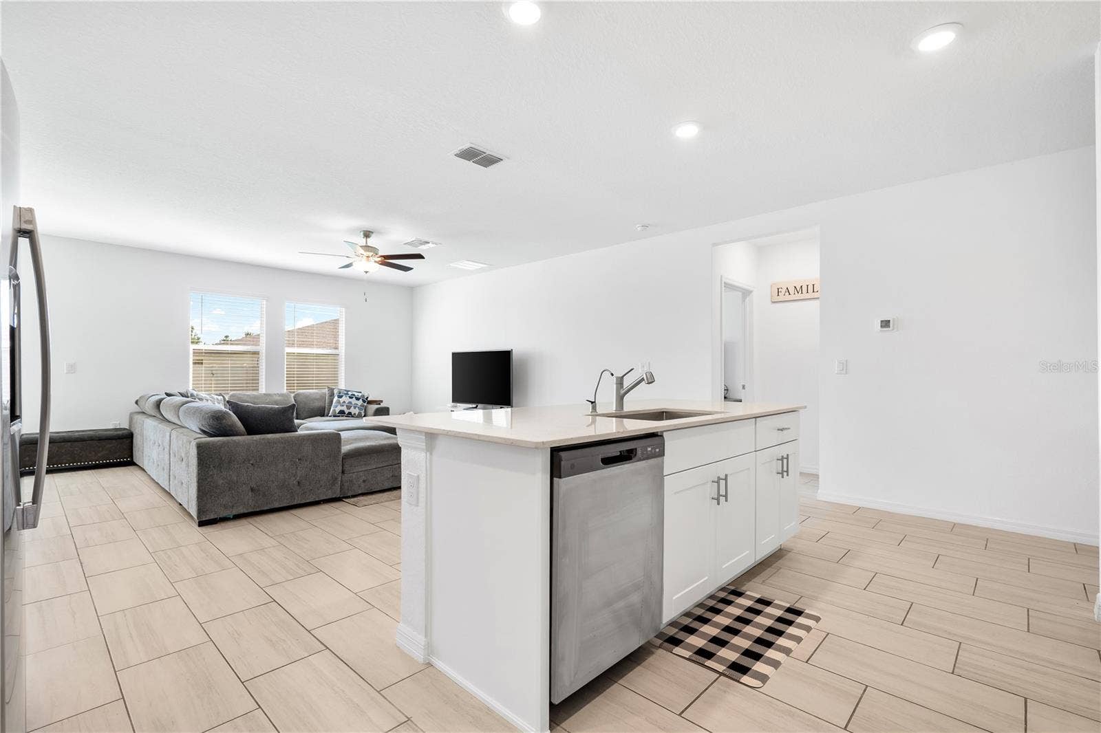 5009 FIDDLE FIG AVENUE, Wimauma, FL 33598 5009 FIDDLE FIG AVENUE, Wimauma, FL 33598