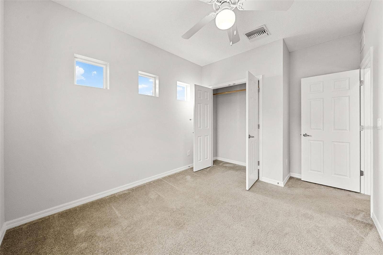 1282 CALUSA CIRCLE, Clearwater, FL 33755 1282 CALUSA CIRCLE, Clearwater, FL 33755