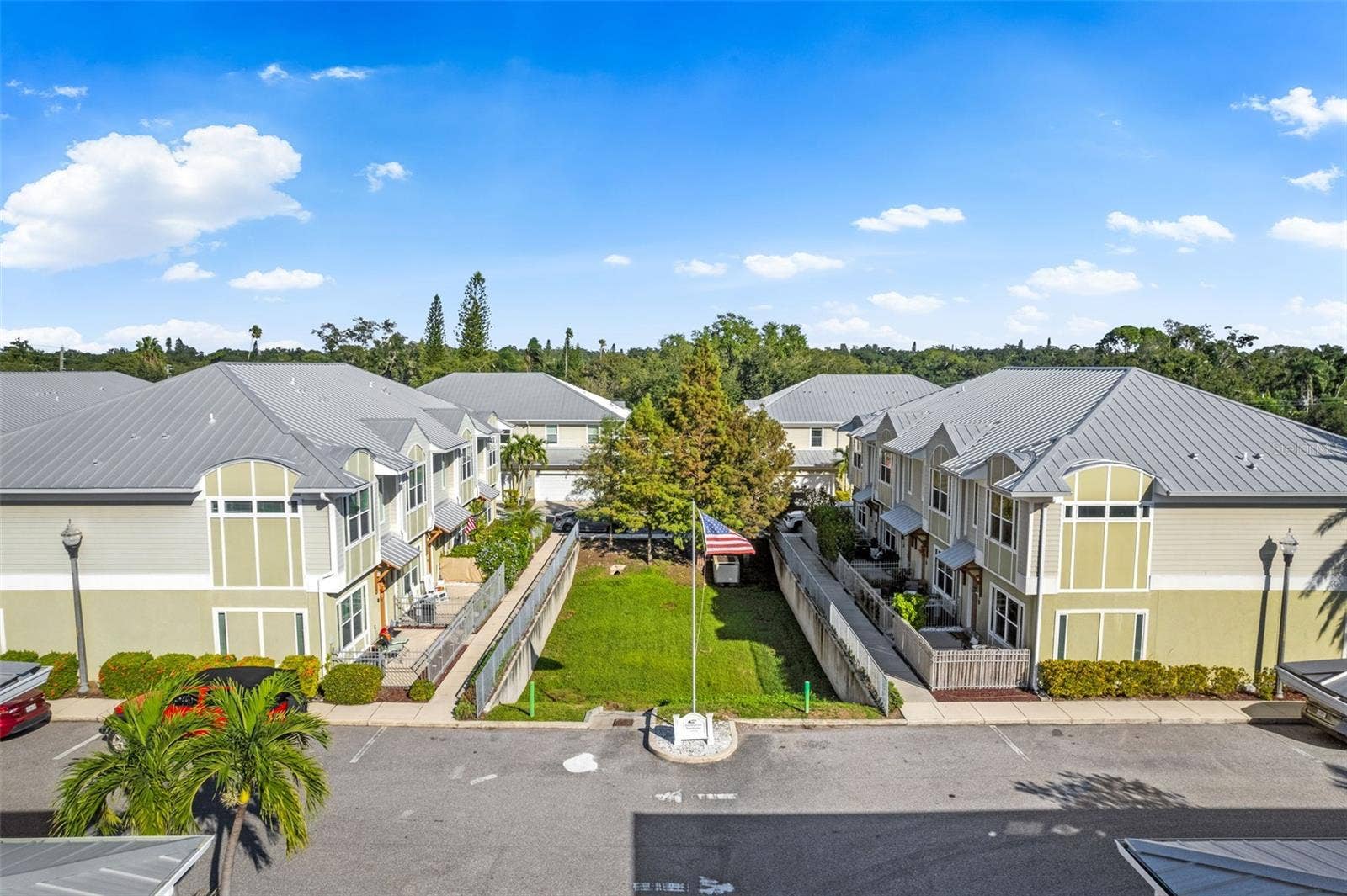 1282 CALUSA CIRCLE, Clearwater, FL 33755 1282 CALUSA CIRCLE, Clearwater, FL 33755