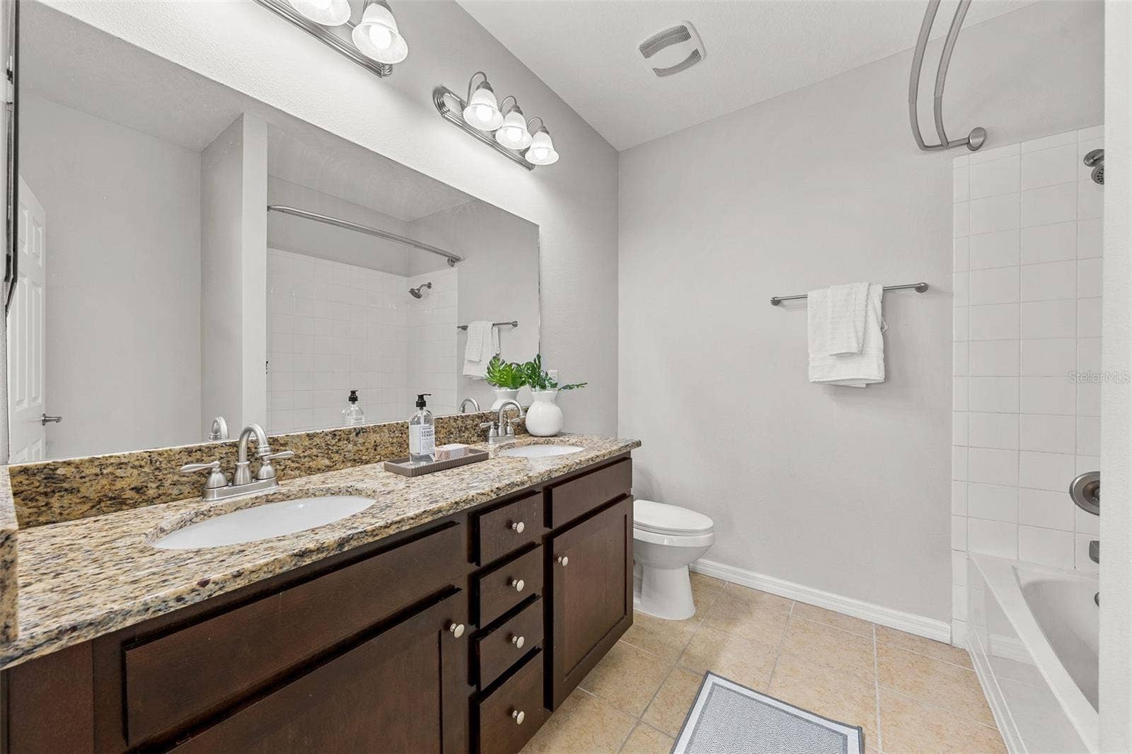1282 CALUSA CIRCLE, Clearwater, FL 33755 1282 CALUSA CIRCLE, Clearwater, FL 33755