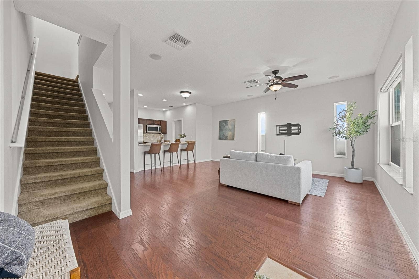 1282 CALUSA CIRCLE, Clearwater, FL 33755 1282 CALUSA CIRCLE, Clearwater, FL 33755