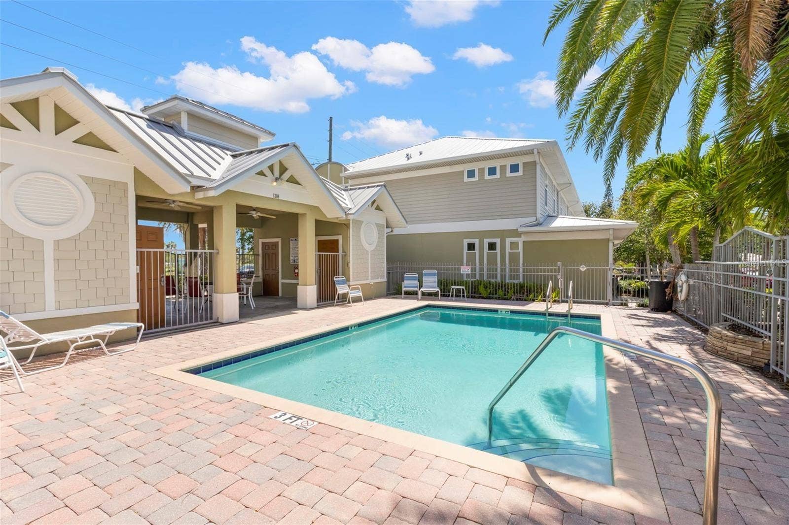 1282 CALUSA CIRCLE, Clearwater, FL 33755 1282 CALUSA CIRCLE, Clearwater, FL 33755