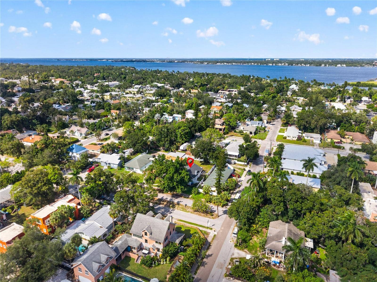2106 8TH AVENUE W, Bradenton, FL 34205 2106 8TH AVENUE W, Bradenton, FL 34205