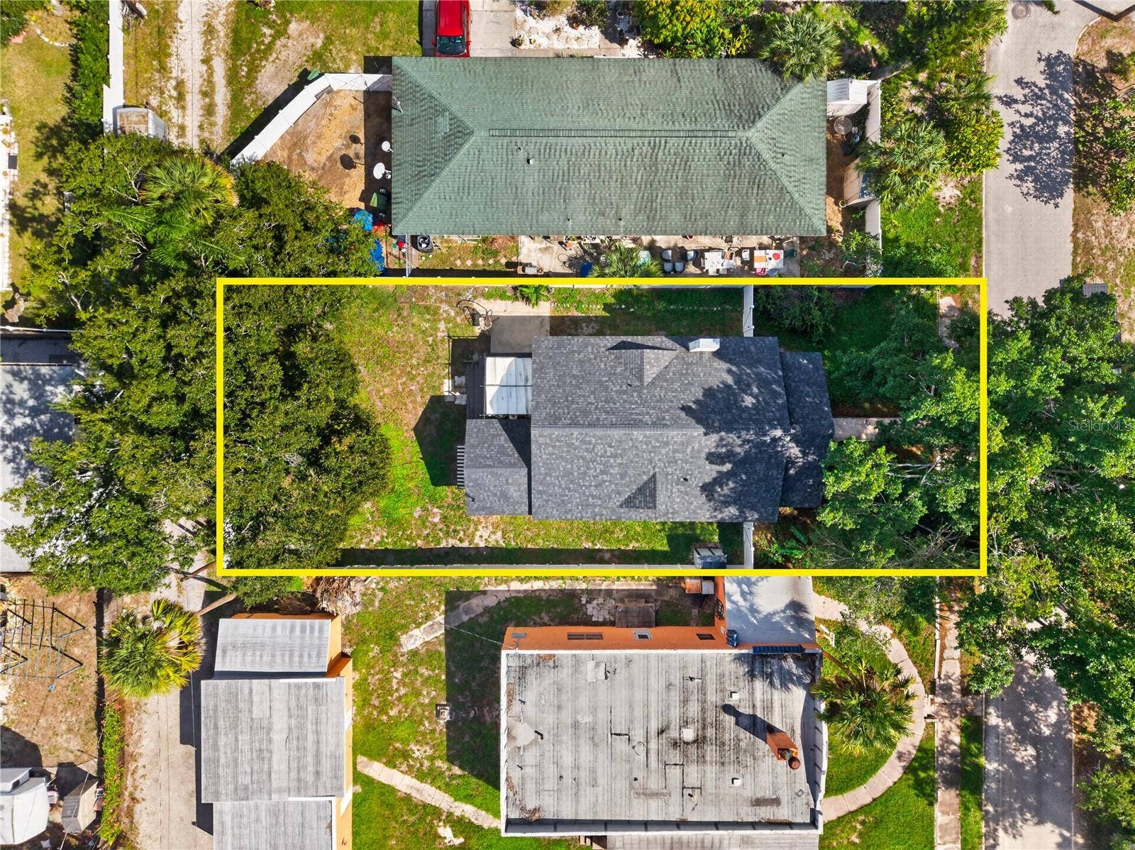 2106 8TH AVENUE W, Bradenton, FL 34205 2106 8TH AVENUE W, Bradenton, FL 34205