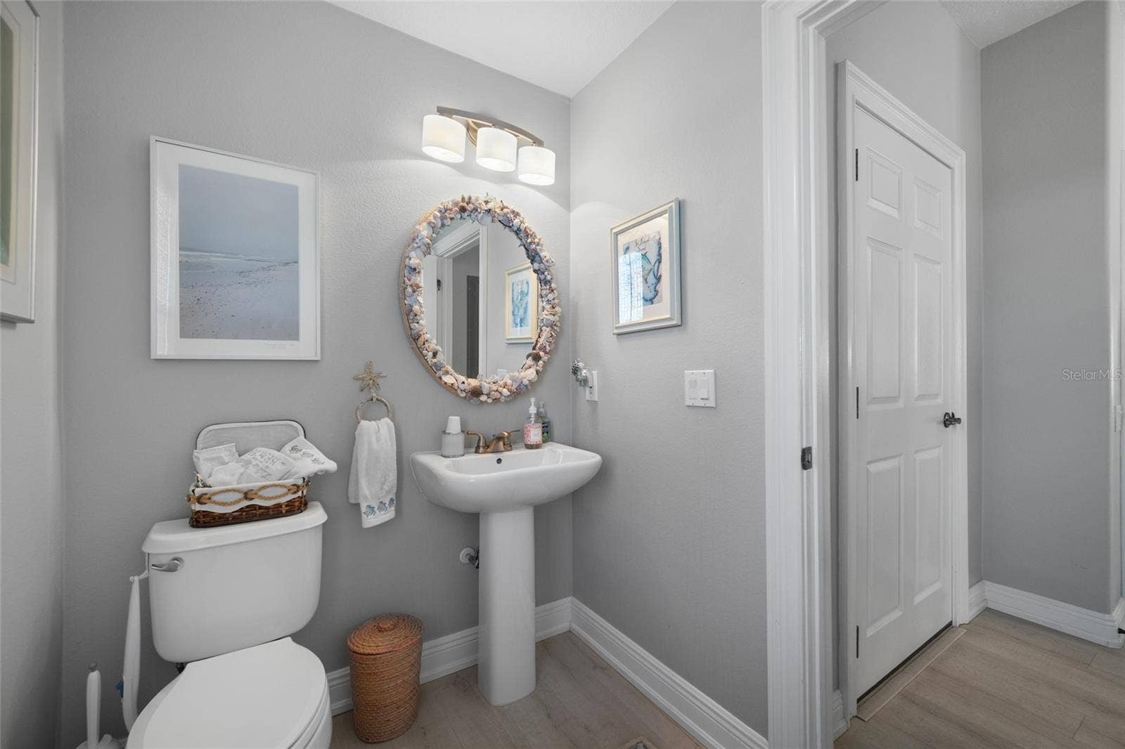 Powdered Room (2nd Floor)